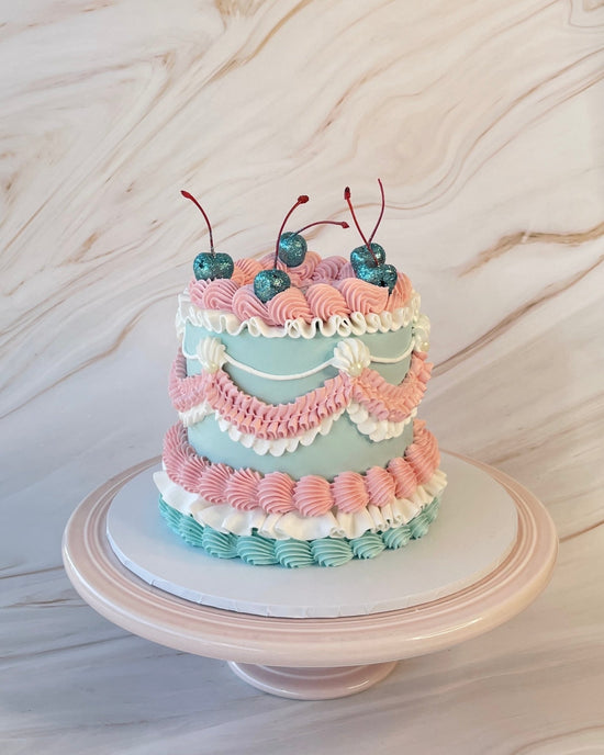 The Diamond Vintage Cake - Flour Lane